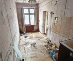 Parduodami du butai vienas šalia kito kurių bendras plotas 81,06 kv.m. Bokštų g. - 4/5