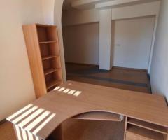 Išnuomojamas 26 kv.m. Ofisas P. Komunos g. Klaipėda. Kaina tik 140€ - 2/5